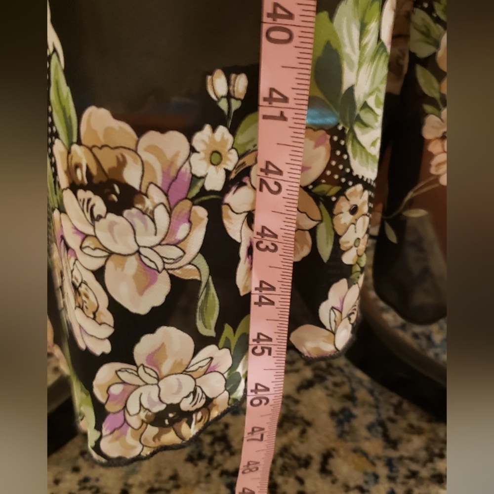 Lillian Floral Kimono with Black and Purple Design - Picture 12 of 12